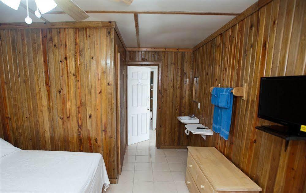 Pedro'S Hotel & Inn سان بيدرو المظهر الخارجي الصورة