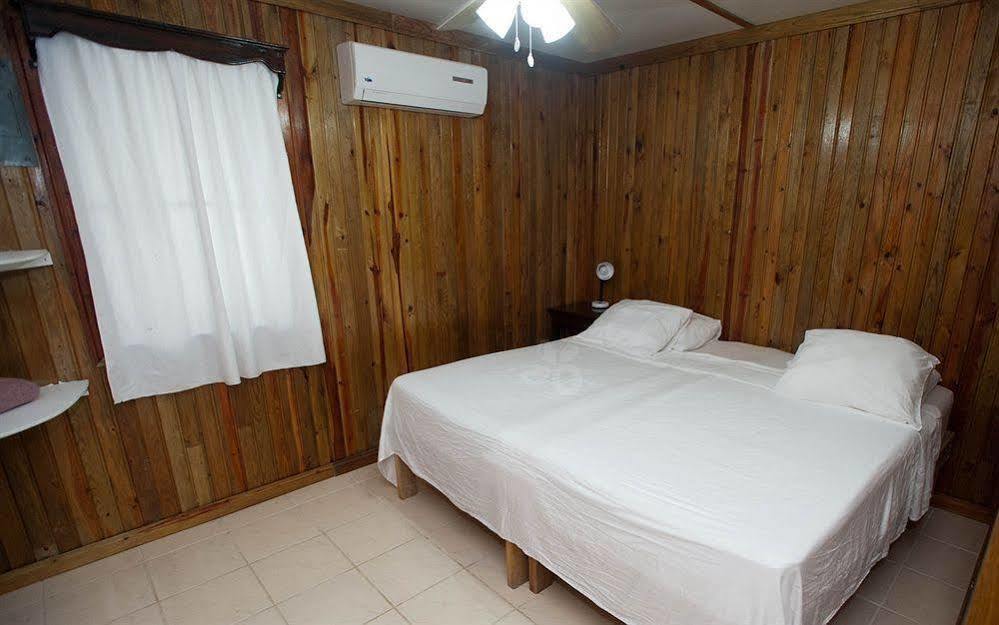 Pedro'S Hotel & Inn سان بيدرو المظهر الخارجي الصورة