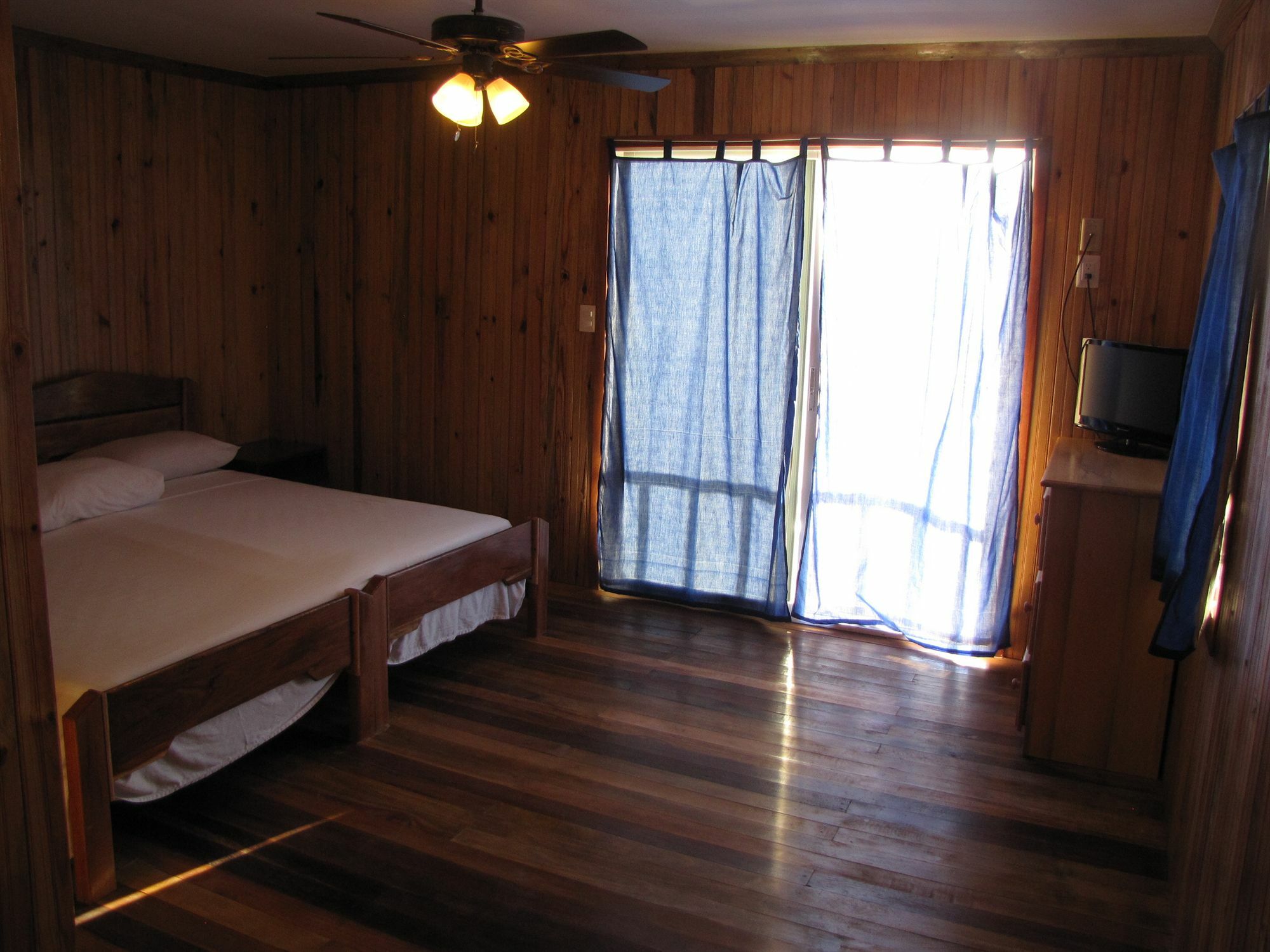 Pedro'S Hotel & Inn سان بيدرو المظهر الخارجي الصورة